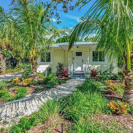 Casa Posada - So Close You Can Hear The Waves Historic Beach Cottage W Beach Gear Anna Maria Dış mekan fotoğraf